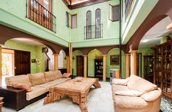 Preciosa Villa Con Gran Piscina Y Fabulosas Vistas 阿尔豪林德拉托里 外观 照片